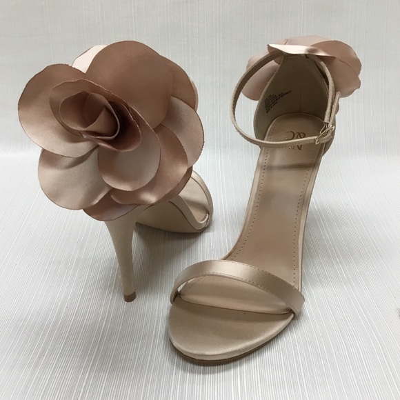 NEW NY&C New Heels - Picture 2 of 9